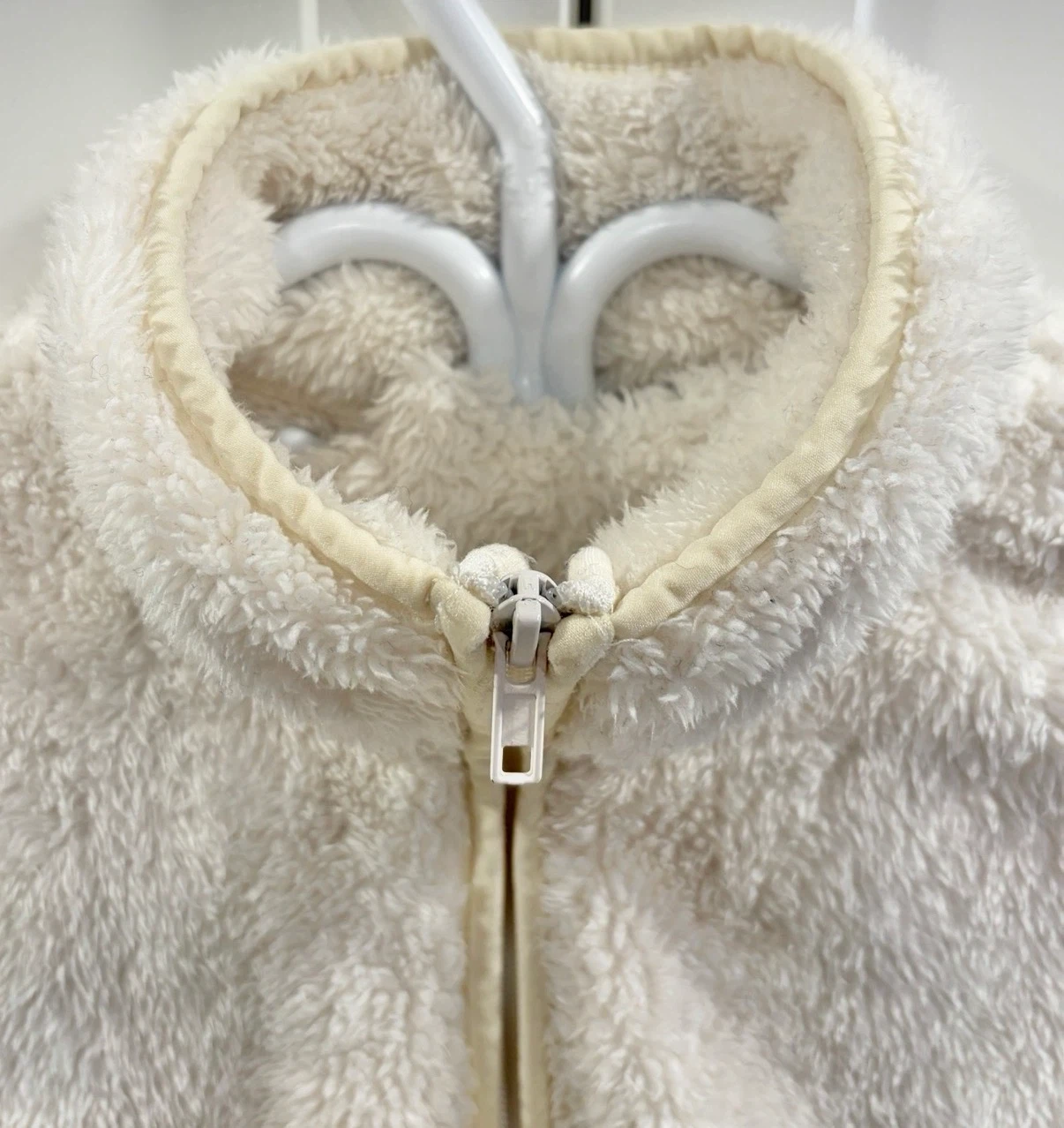 Fuzzy Womens Jacket - Cream/White (Forever 21) (Size S) - photo 4