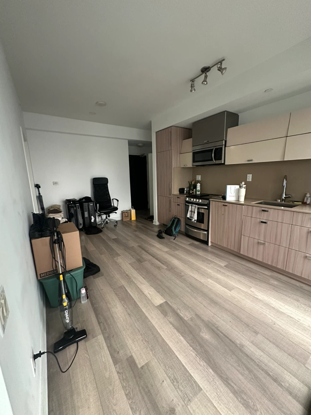 Apartment rental