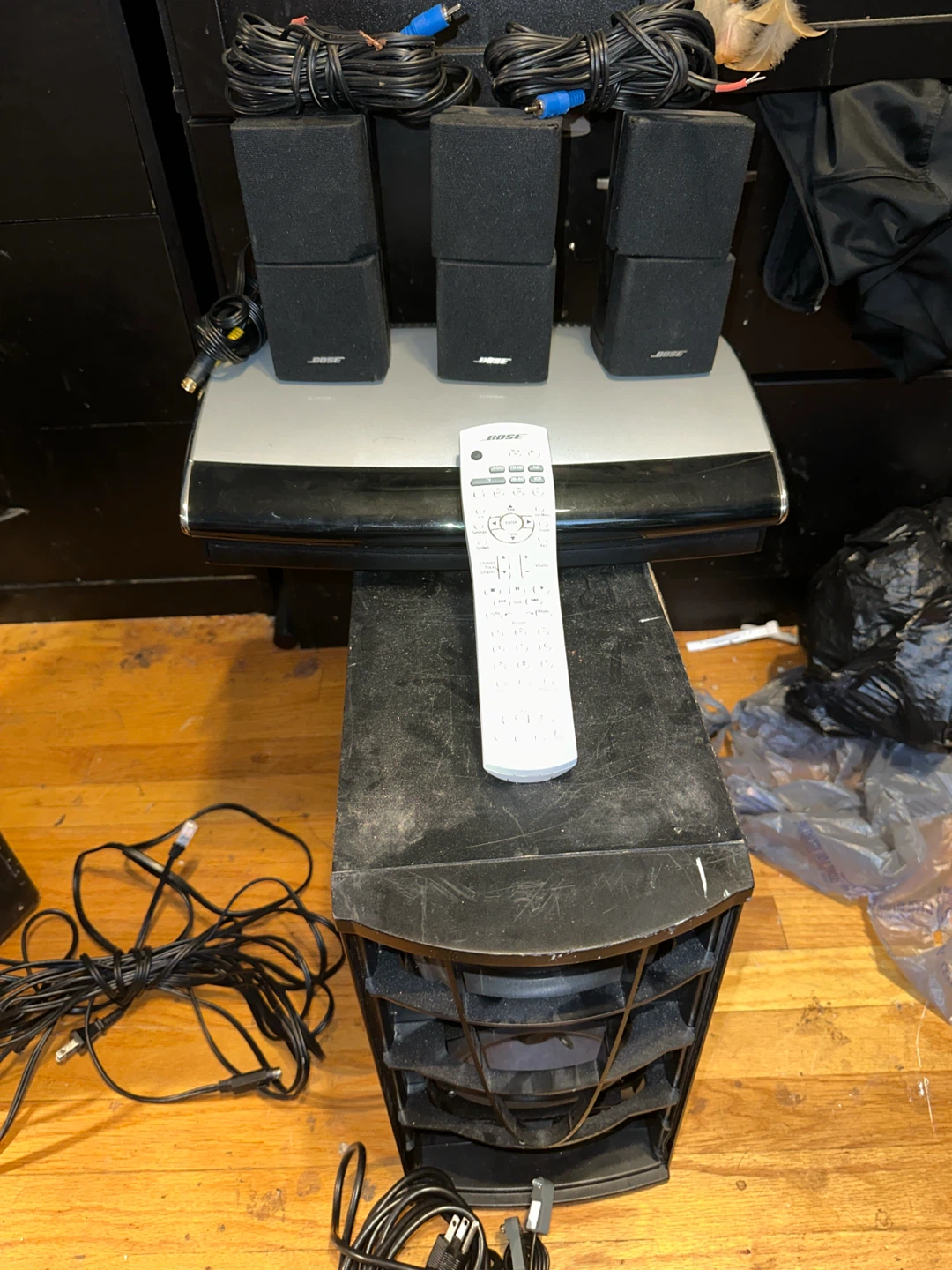 Bose Home Theater System with Subwoofer and Remote - photo 2
