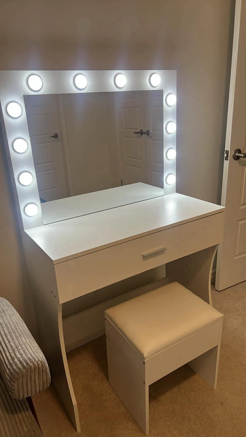 White Vanity Desk with Mirror and Lights - photo 2