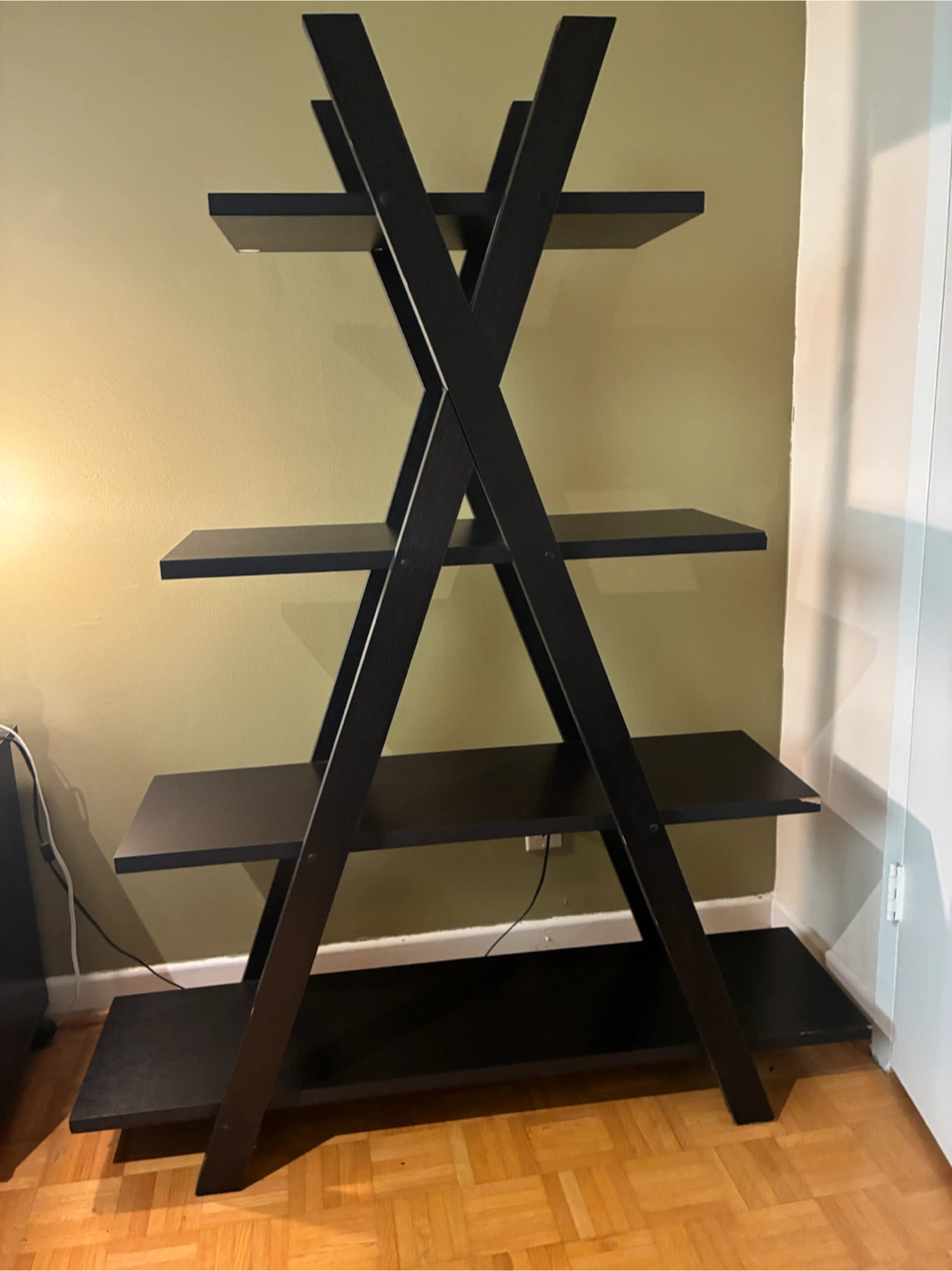 Black ladder bookshelf - photo 3