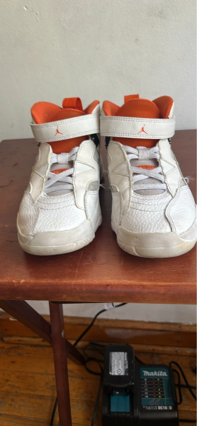 Air Jordan size 13.5