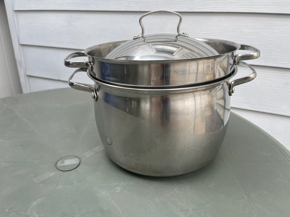 Belgique Gourmet 8 qt. Stock Pot with Steamer Insert and Lid - photo 2