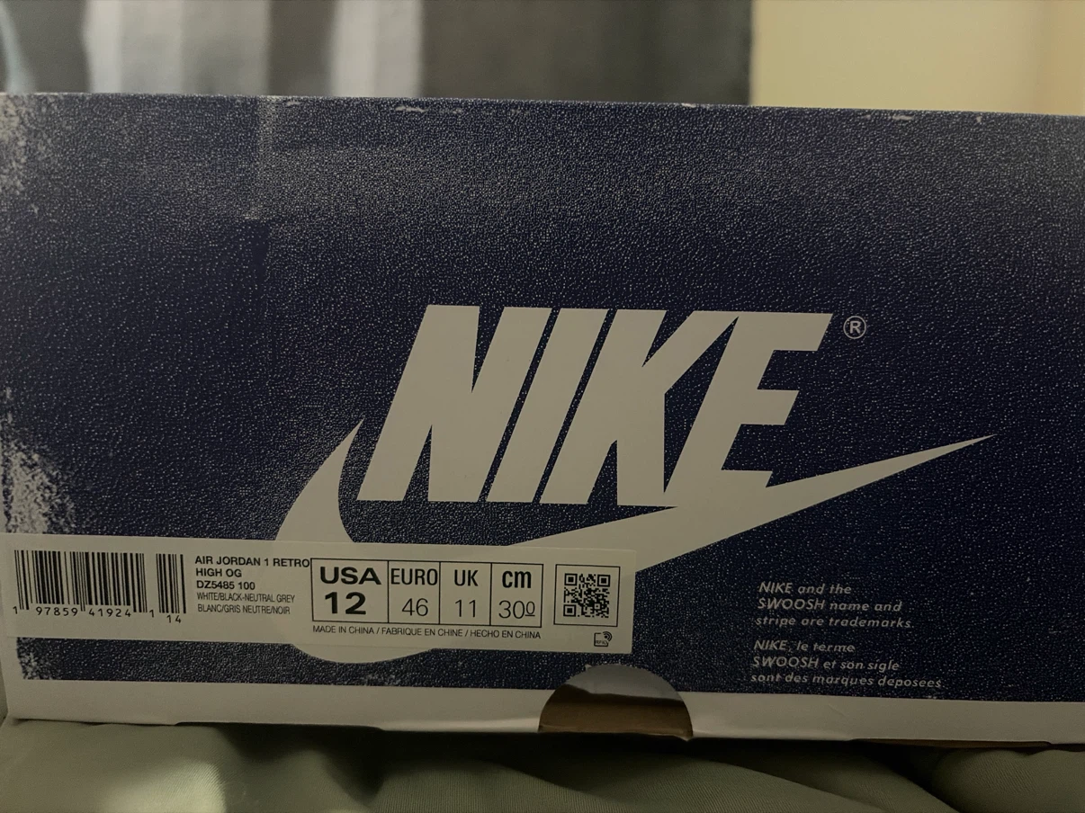 Nike Air Jordan 1 Retro High OG "University Blue" Men's Size 12 - photo 2