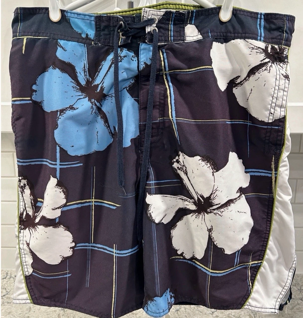Men’s Dockers Board Shorts (Size L)