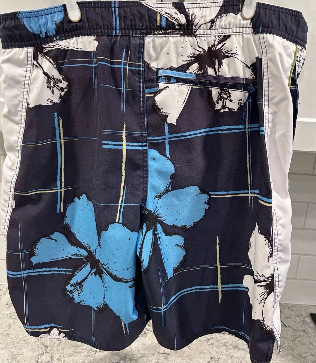 Men’s Dockers Board Shorts (Size L) - photo 2