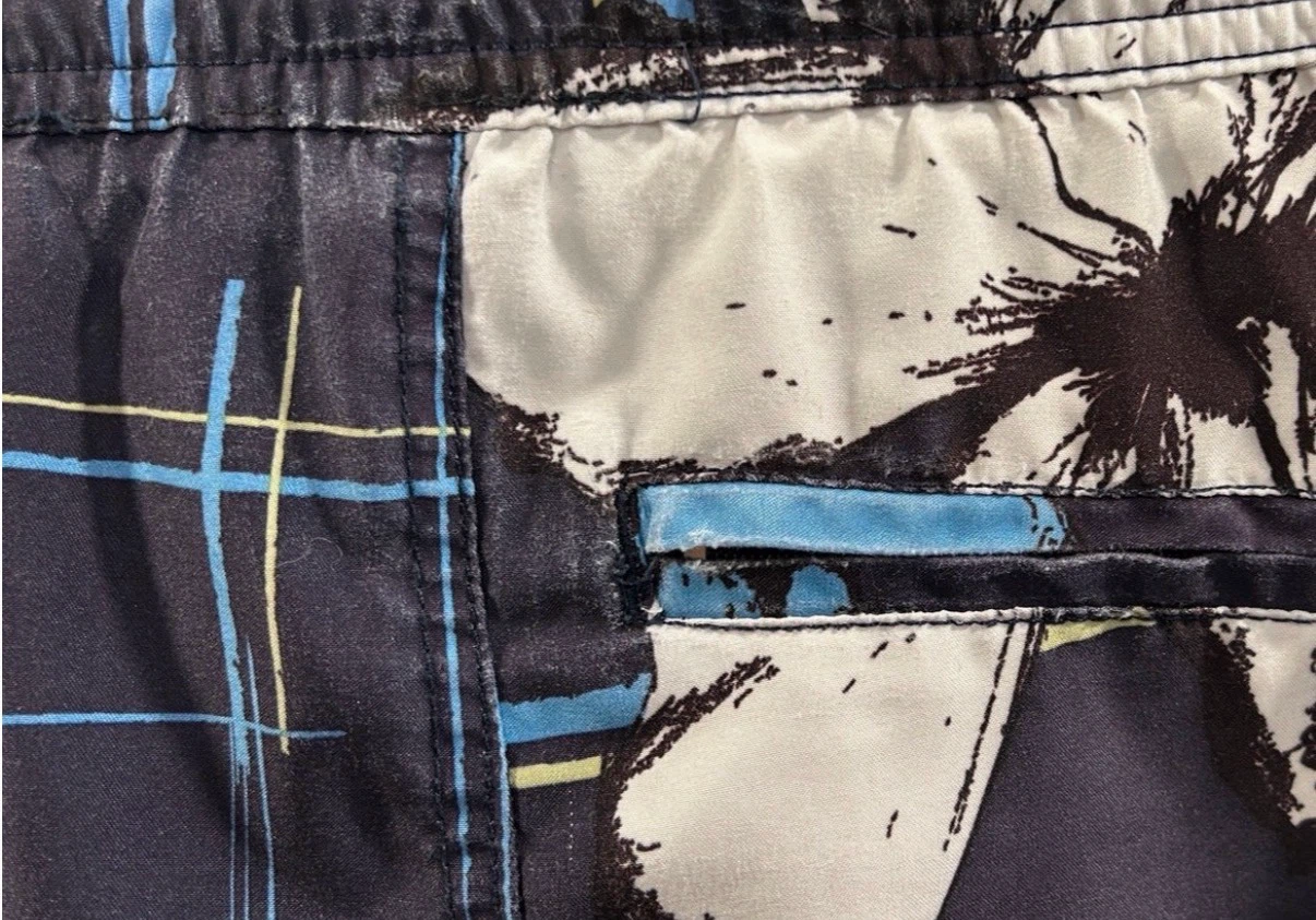 Men’s Dockers Board Shorts (Size L) - photo 3