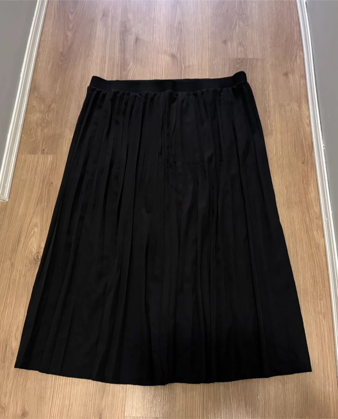 Black Pleated Midi Skirt 4XL