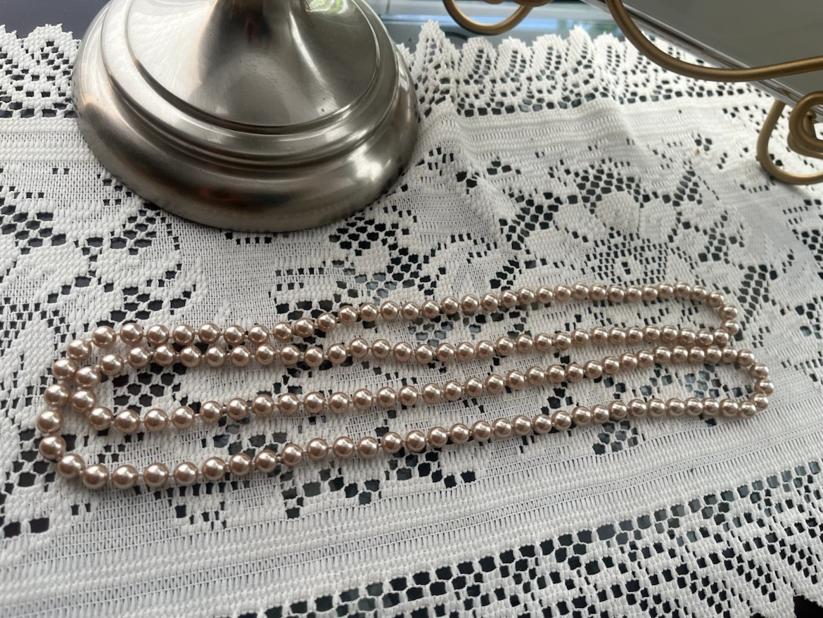 Beige Faux Pearl Necklace - 3 Strands - photo 3