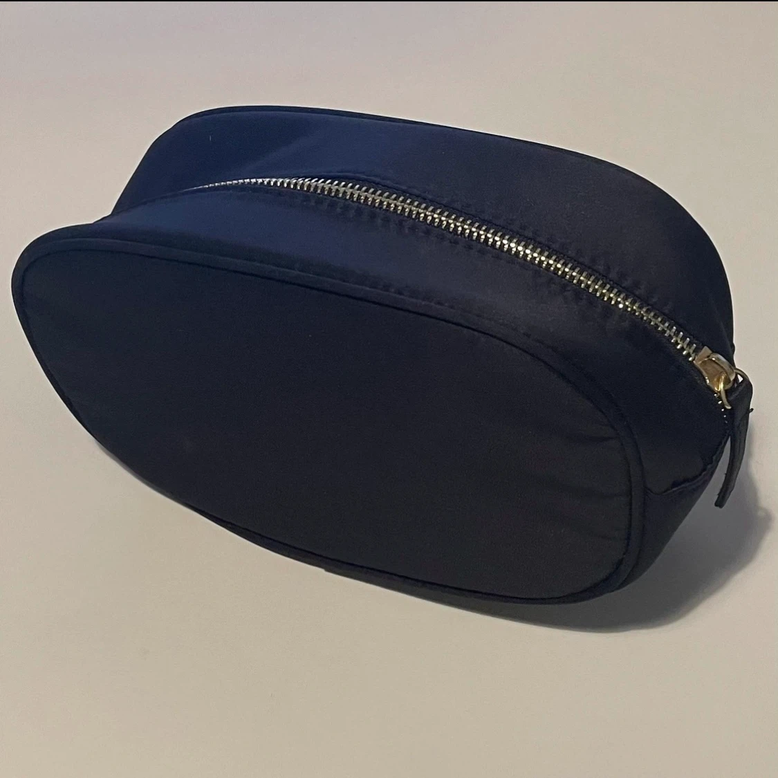 Makeup Bag  Carolina Herrera Good Girl. - photo 2