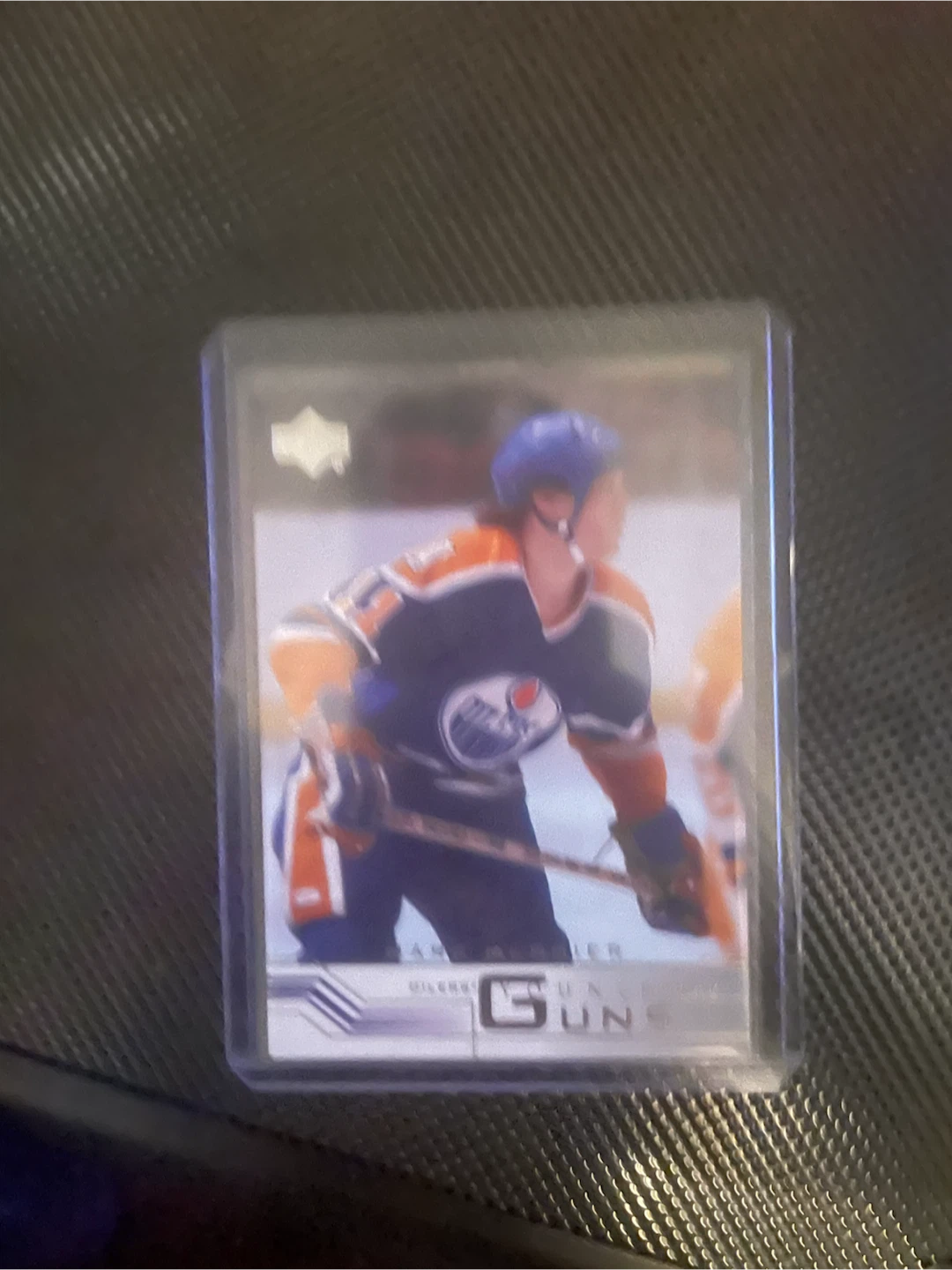 Upper Deck "Guns" Hockey Card