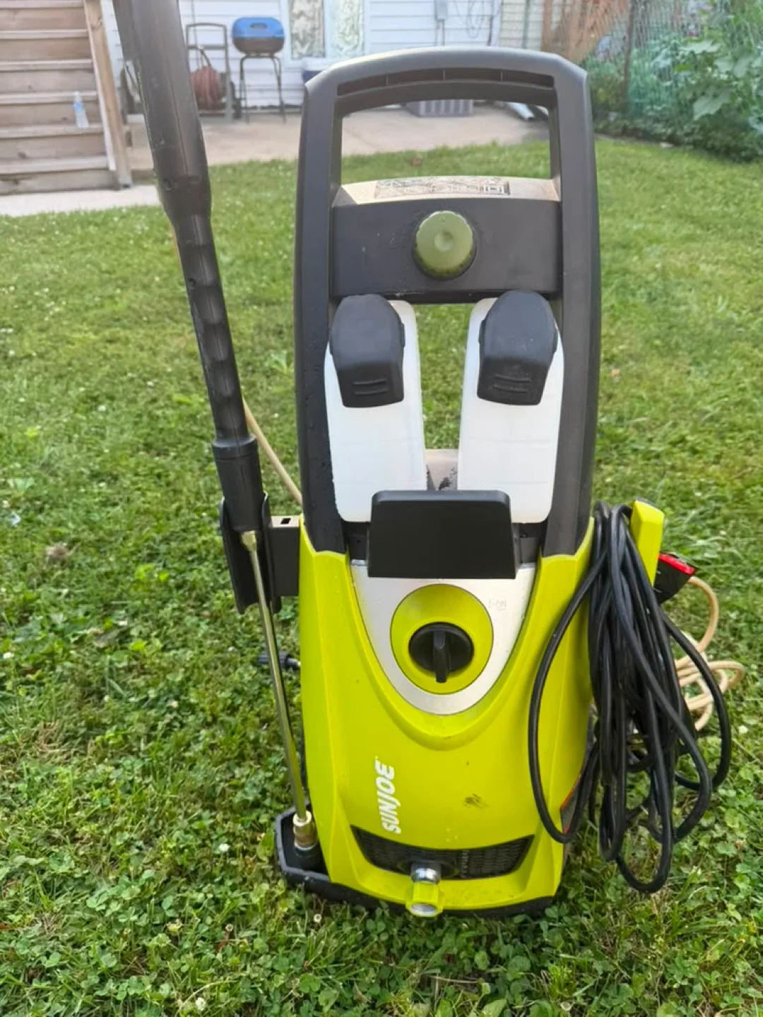 Sun Joe Pressure Washer - photo 3
