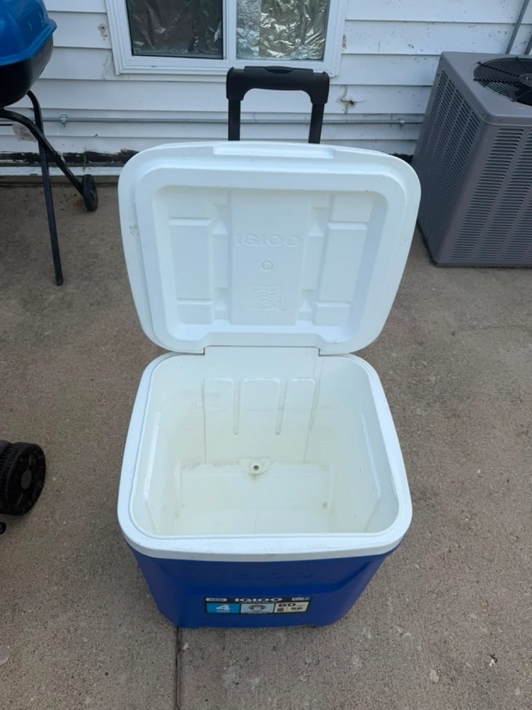 Igloo Rolling Cooler 60qt Blue/White - photo 2