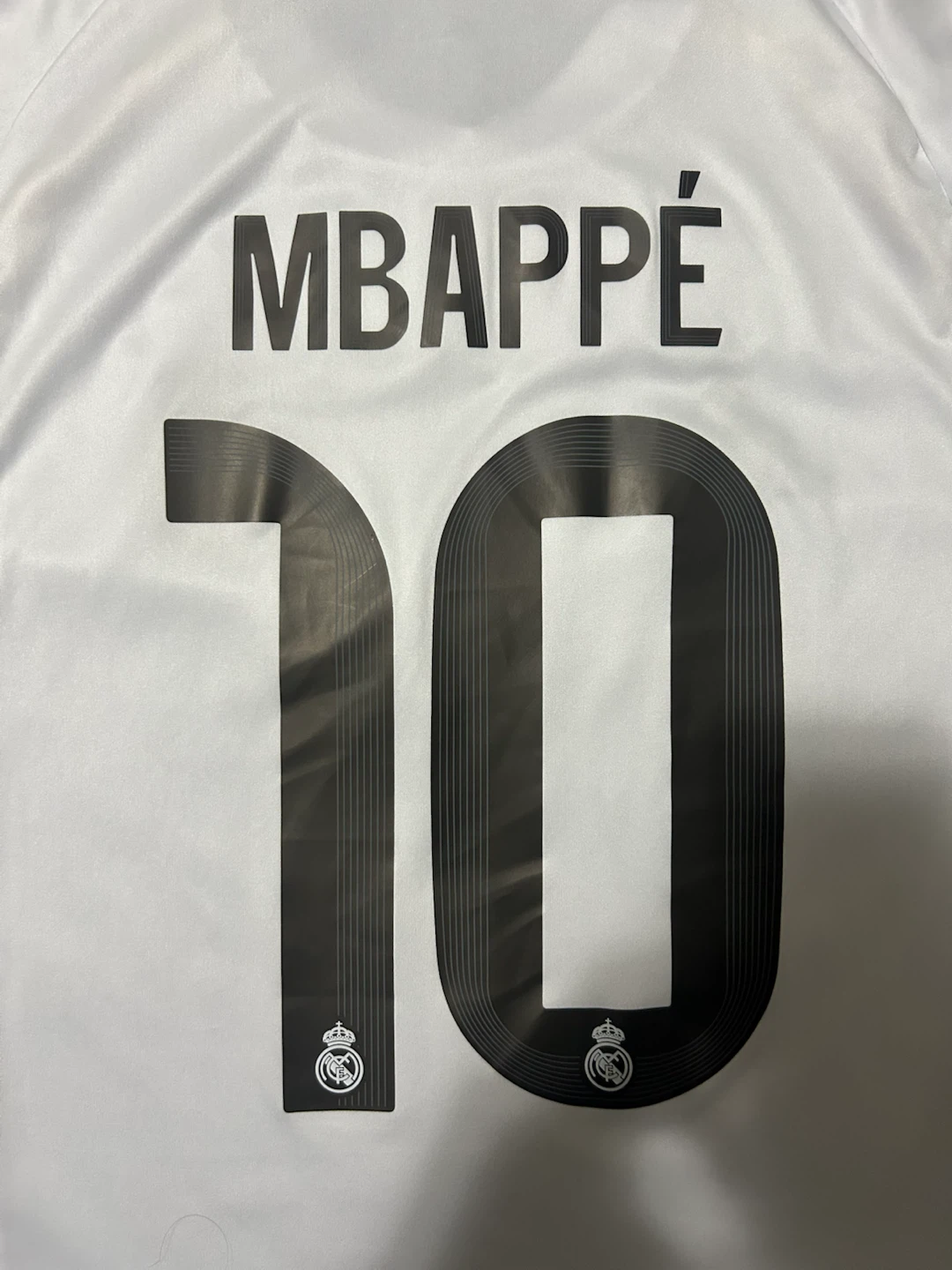 Real Madrid Mbappé 10 Jersey - photo 3