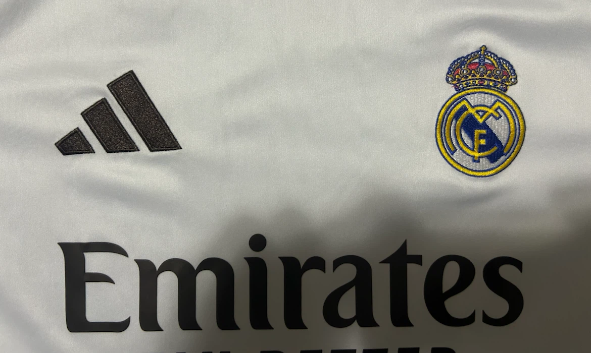 Real Madrid Mbappé 10 Jersey - photo 5