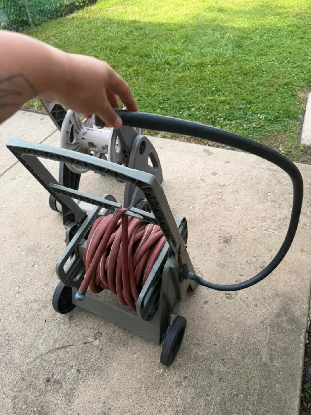 Garden Hose Reel Cart - photo 2