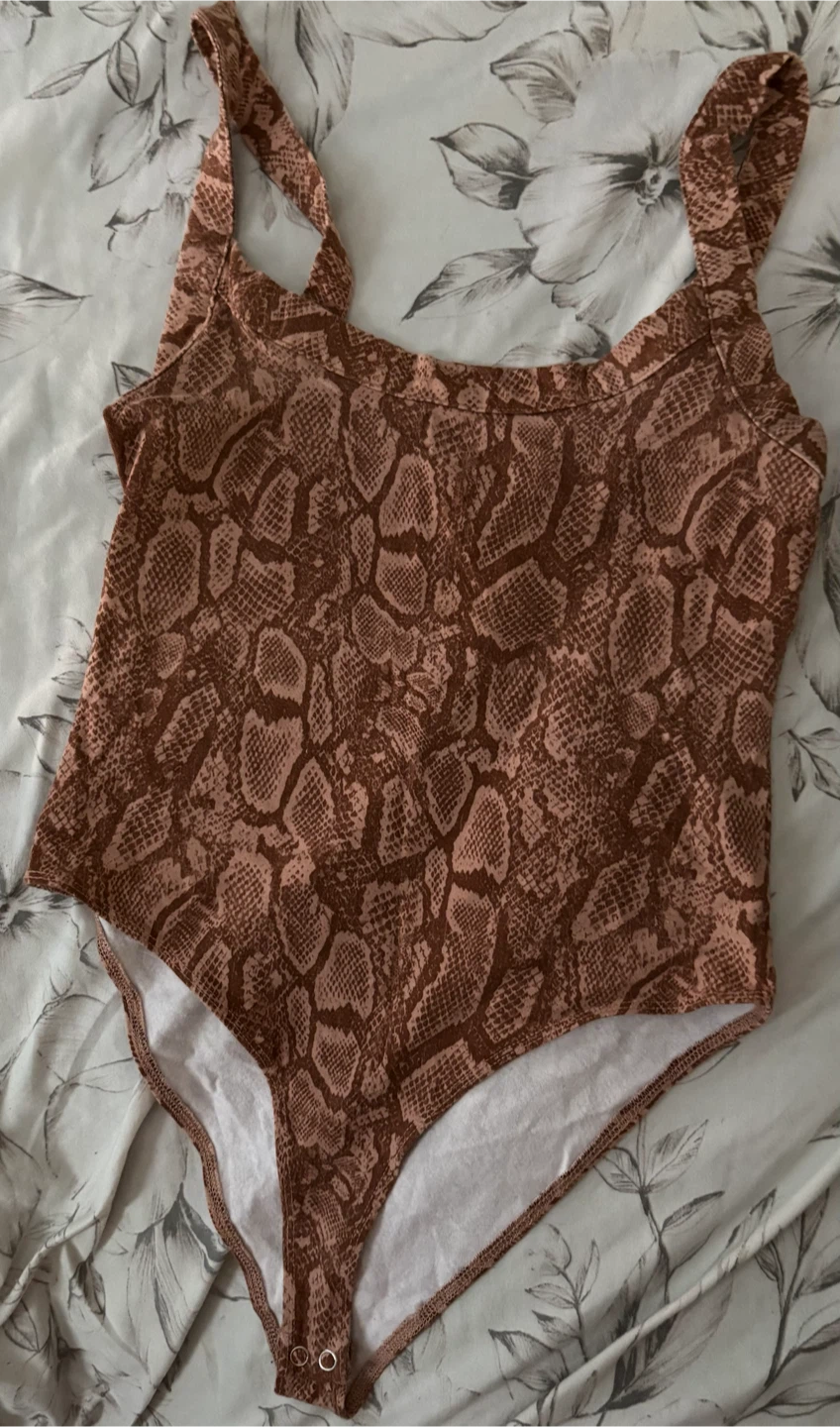 Two Bodysuits - photo 2