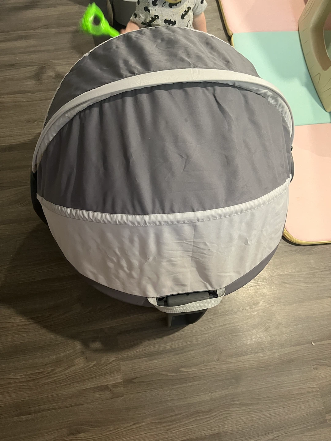 FisherPrice Portable Baby Bassinet Playpen
