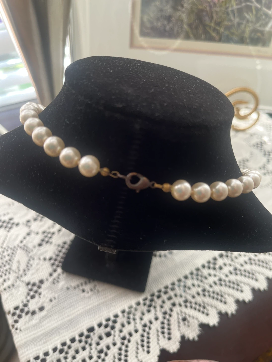 Vintage Classic Faux Pearl Necklace - photo 2