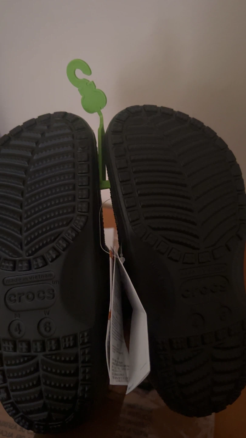 Crocs Classic Clogs - Black - photo 4