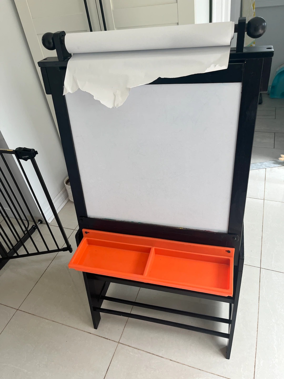 Double-Sided Kids Easel with Paper Roll - photo 3