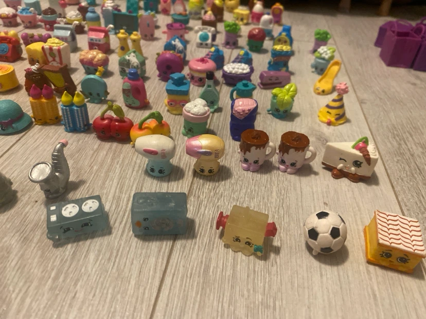 Shopkins Toy Figures Collection - photo 2
