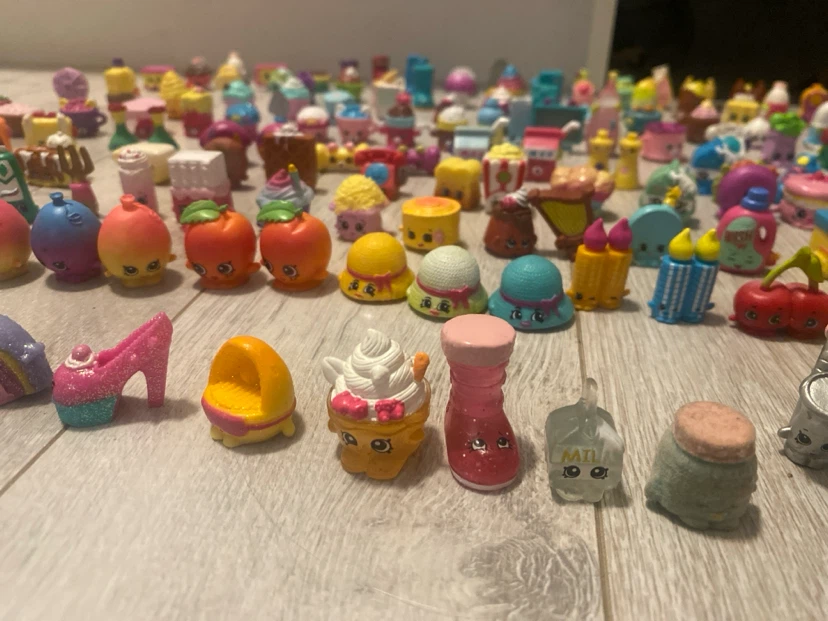 Shopkins Toy Figures Collection - photo 5