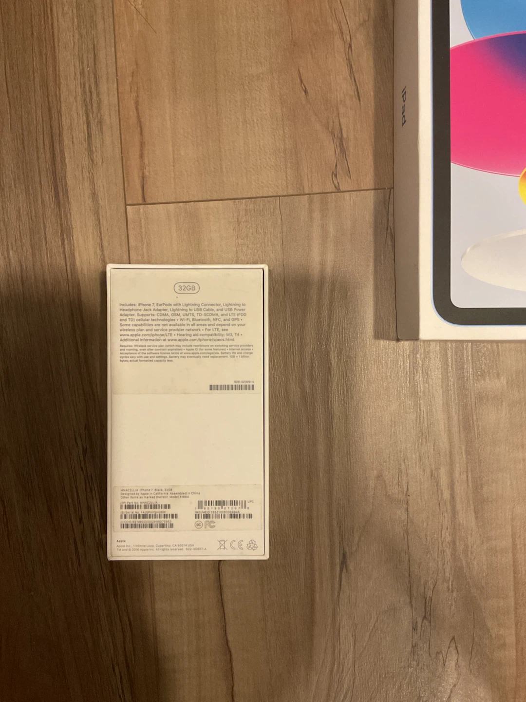 iphone 7 empty box - photo 2