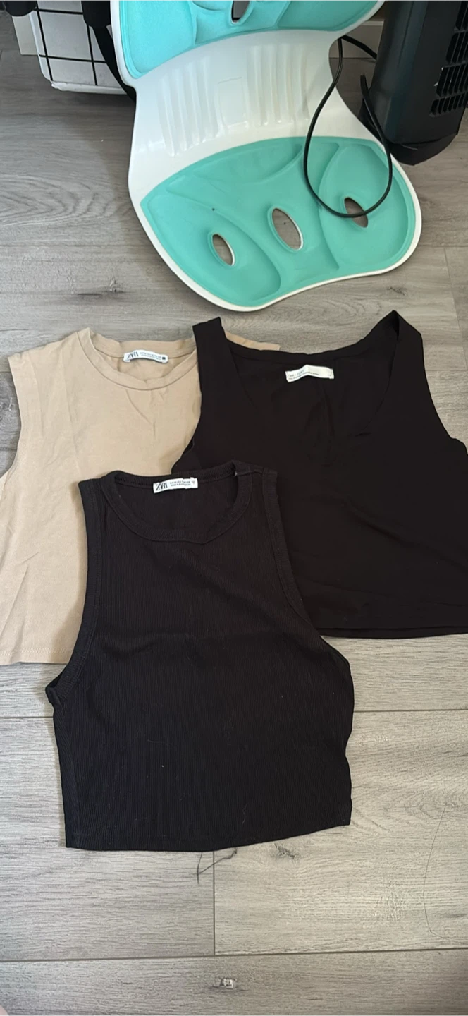 Zara & Oak + Fort Tank Tops - Size Medium - photo 2
