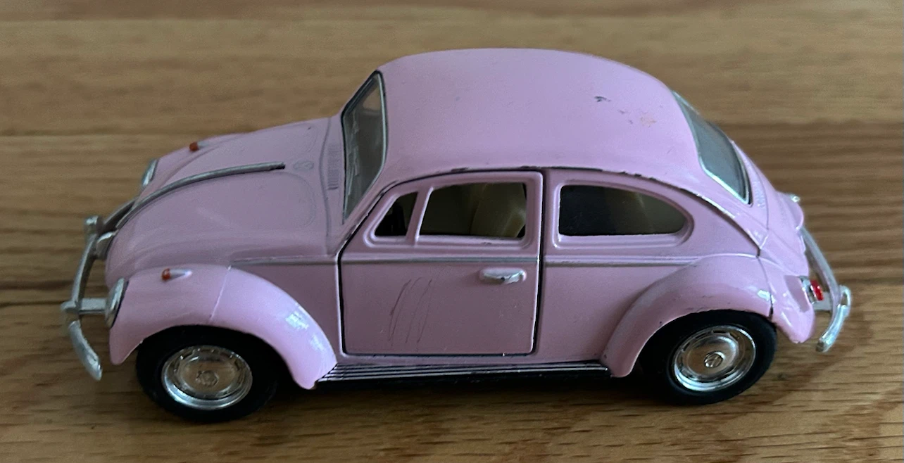 Pink Volkswagen Beetle Toy Car - photo 2