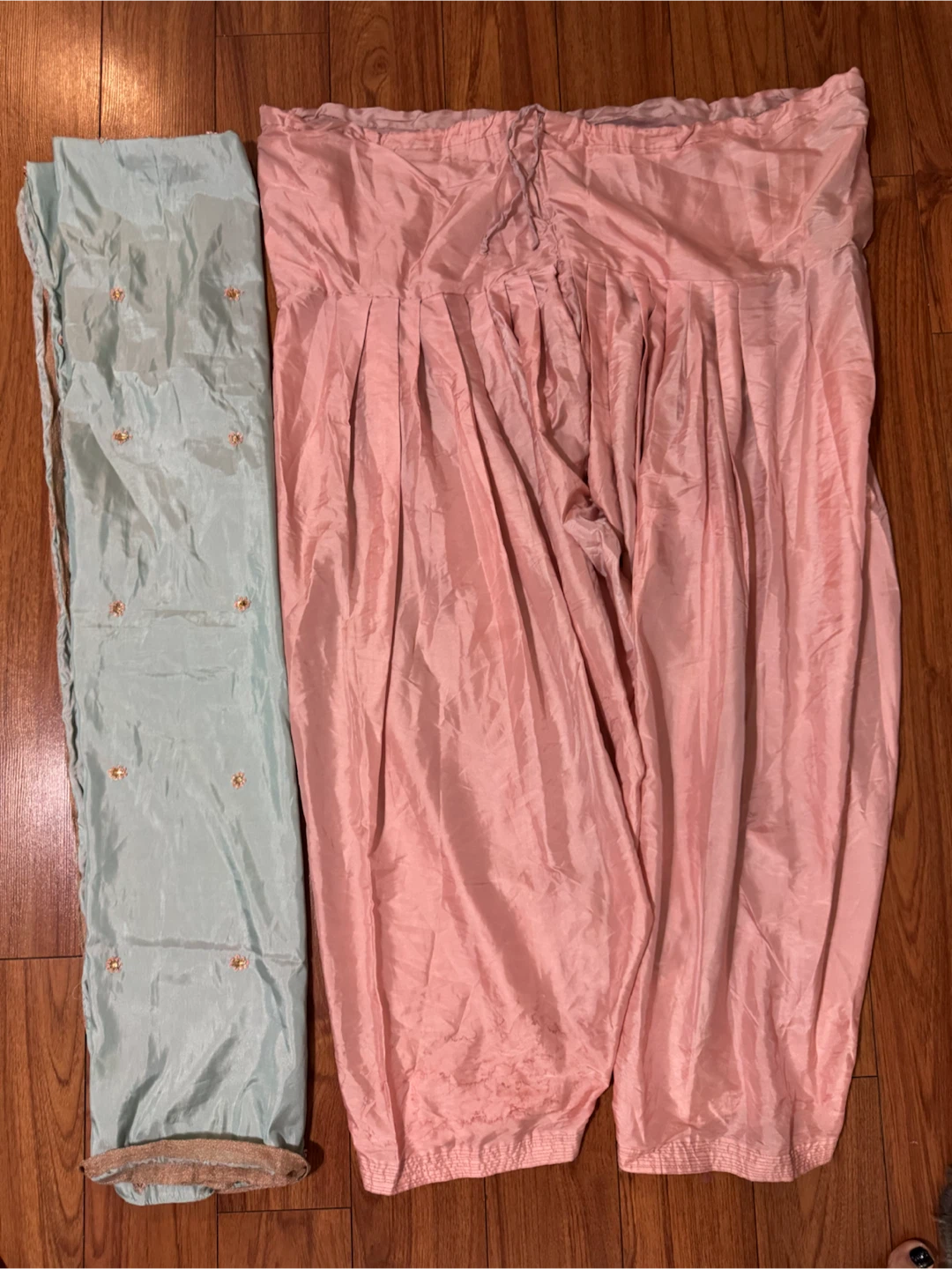 Salwar suit with pants and dupatta size 50 $35 - photo 2