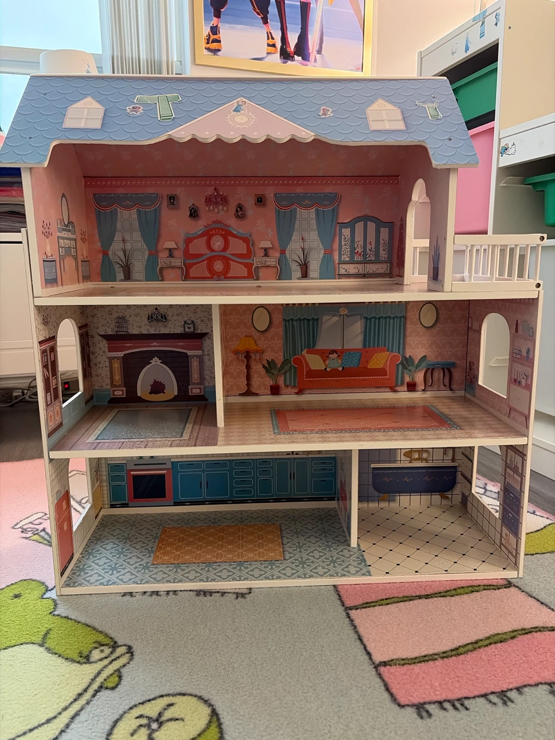 Wooden Dollhouse - photo 2