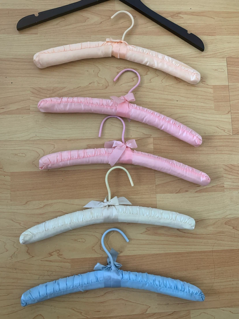 Set of 6 Padded Hangers - photo 2