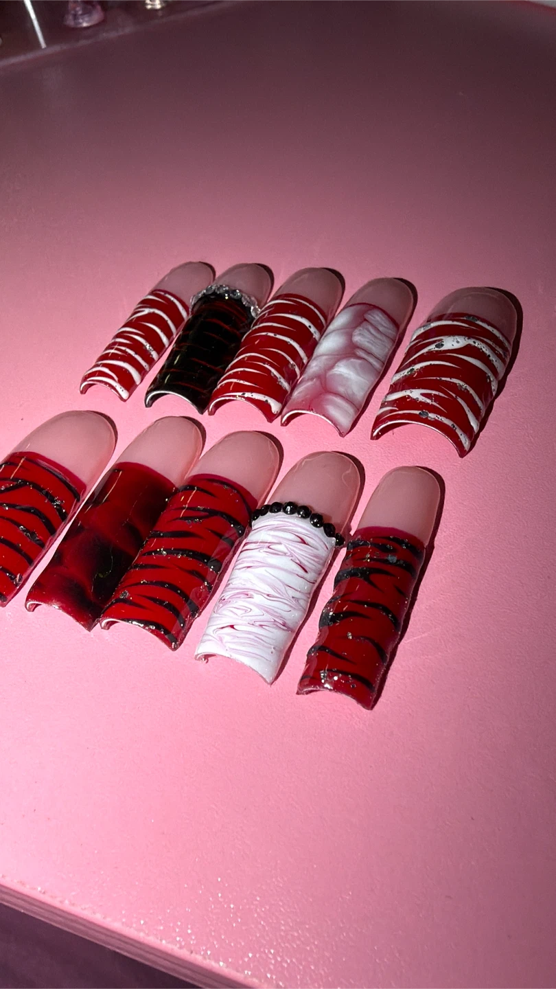 Press-On Nails Set - Red & Black Designs - photo 2