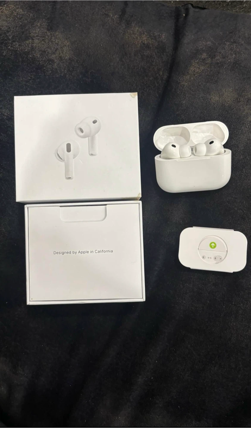 Apple AirPods Pro (2nd generation) - photo 4