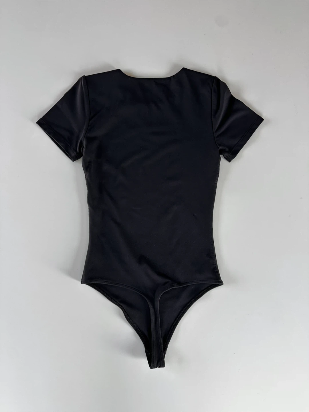 Aritzia Babaton Countour Crew Short-Sleeve Bodysuit - photo 2