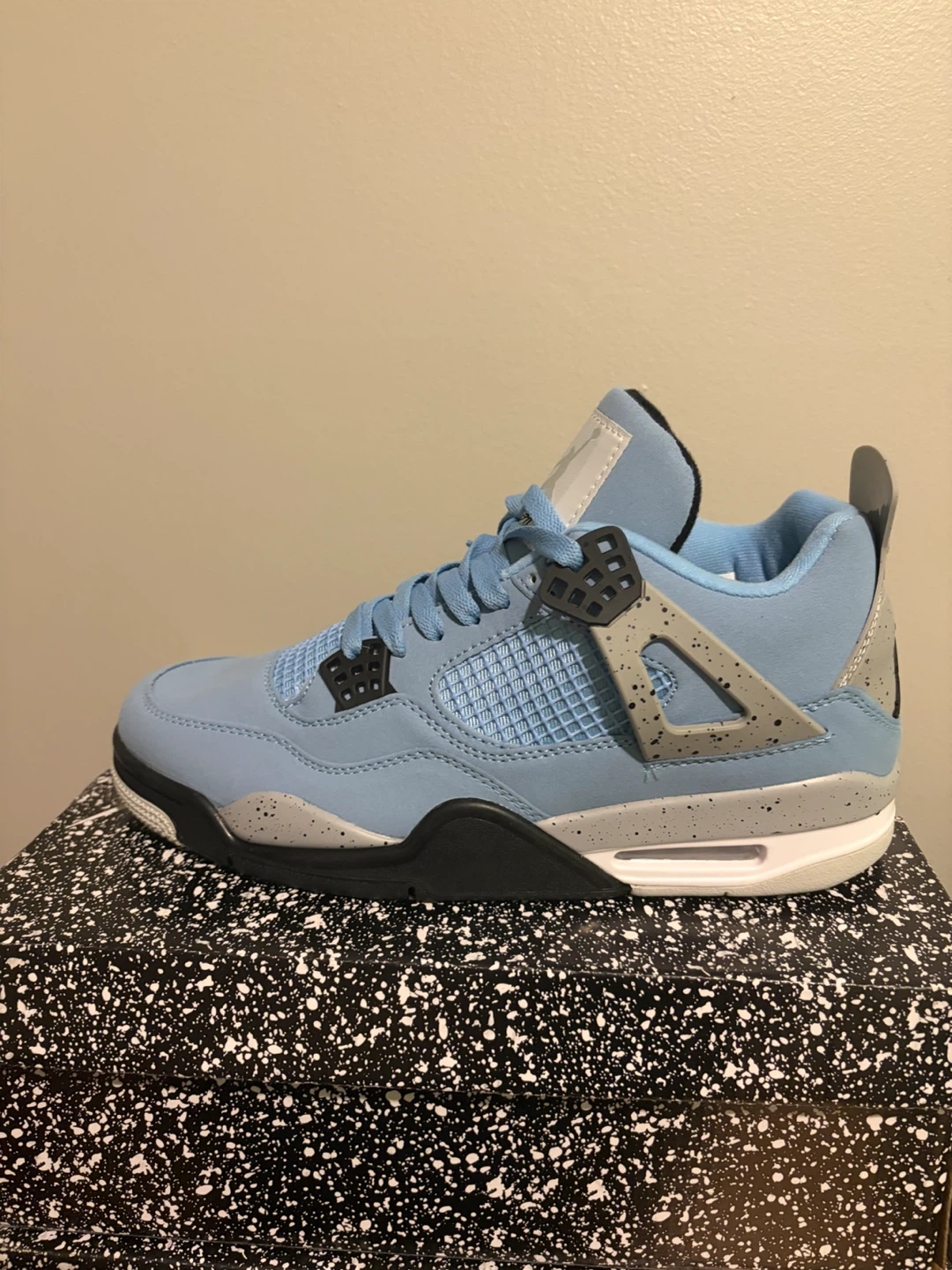Air Jordan 4s - photo 3
