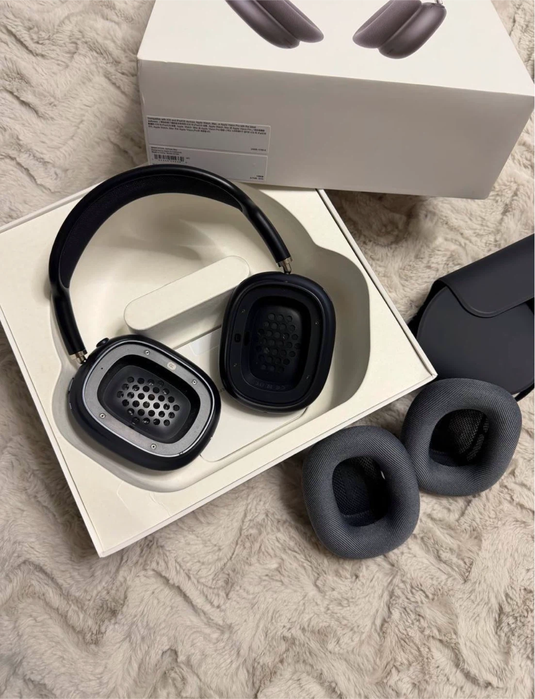 Apple AirPods Max Headphones - Space Grey - photo 3