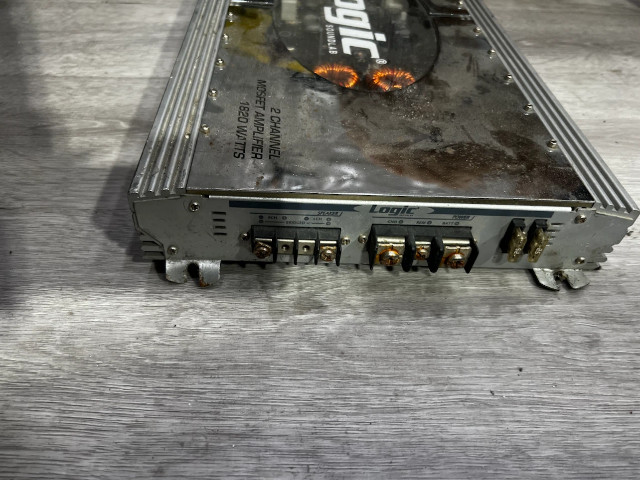 Logic Soundlab CPX1820 2-Channel MOSFET Amplifier - photo 3