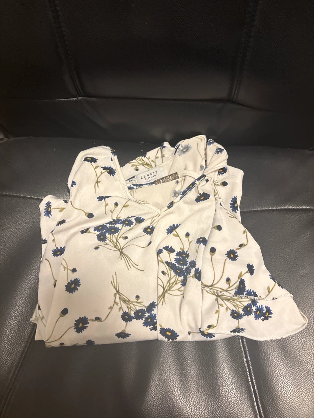 White Cold Shoulder Floral Blouse - photo 3