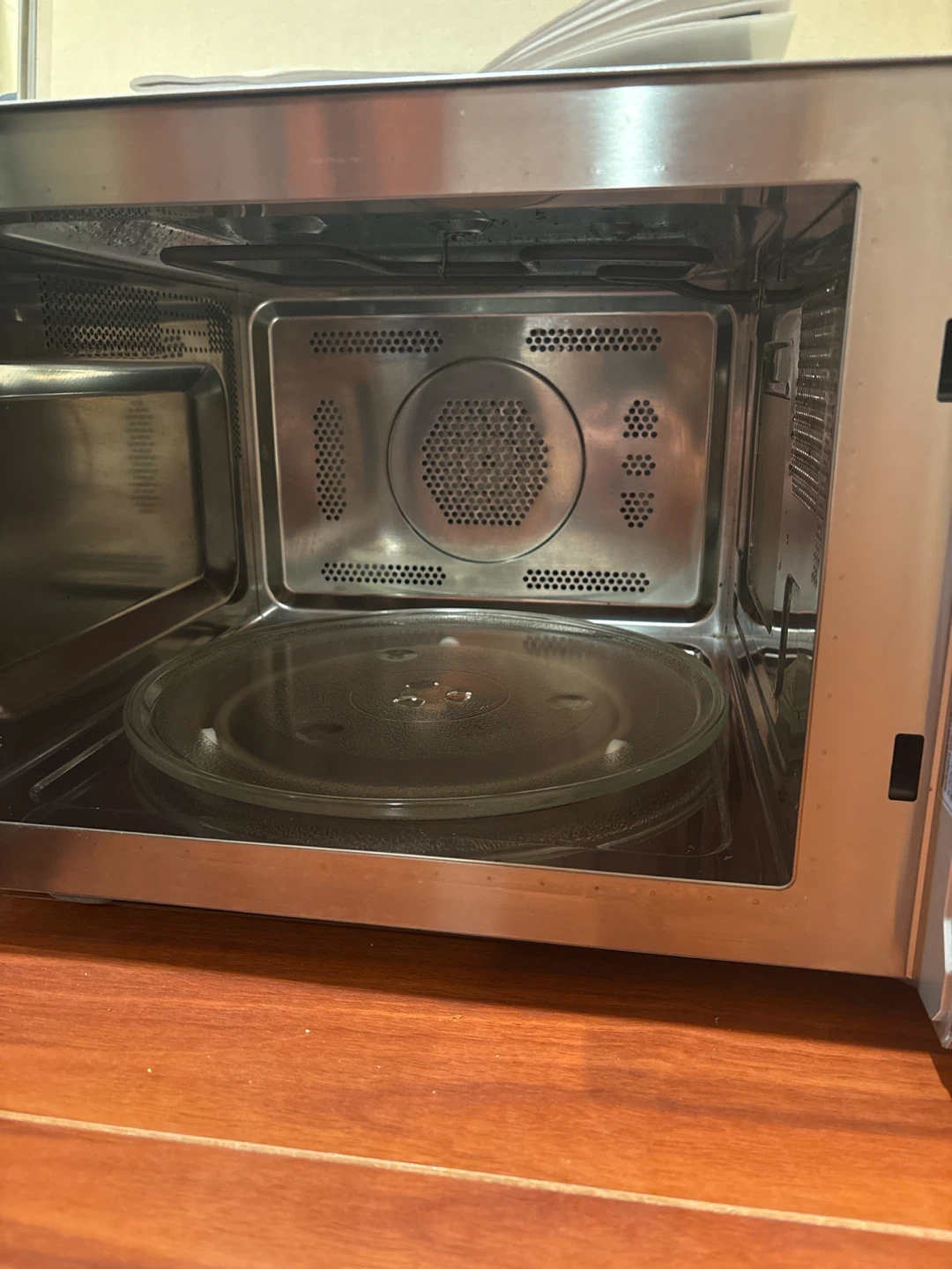 GE Microwave Oven with Convection and Grill - photo 3
