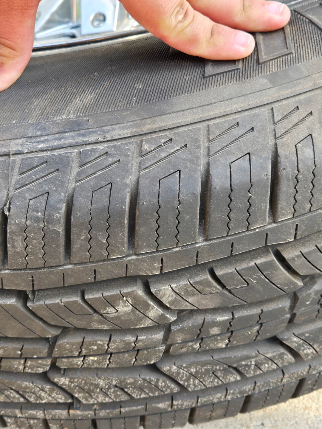 RoadBlazer HT CLX-11 Tires (245/70R17) - photo 3