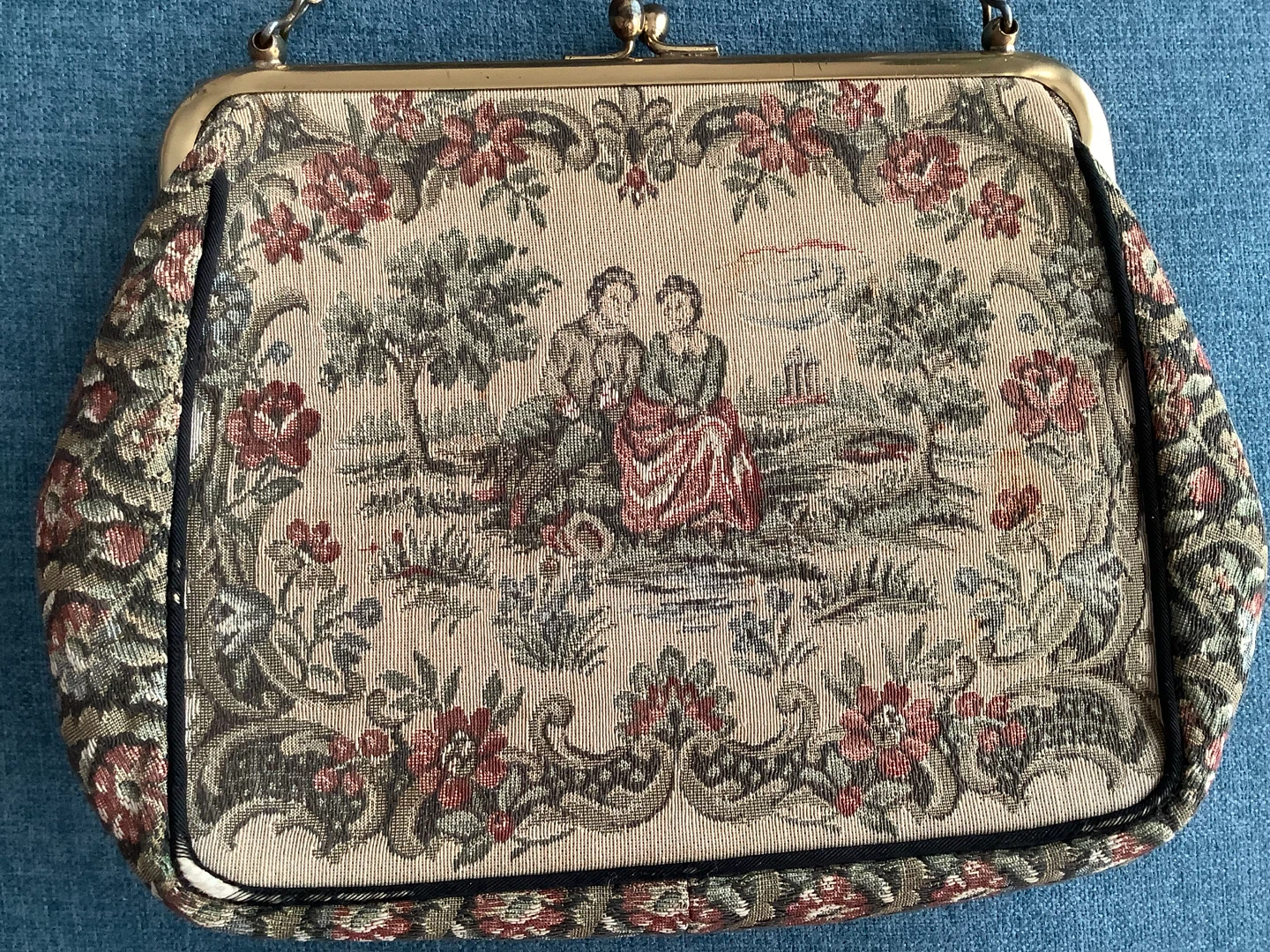 Vintage Floral Tapestry Handbag 🐞 - photo 2