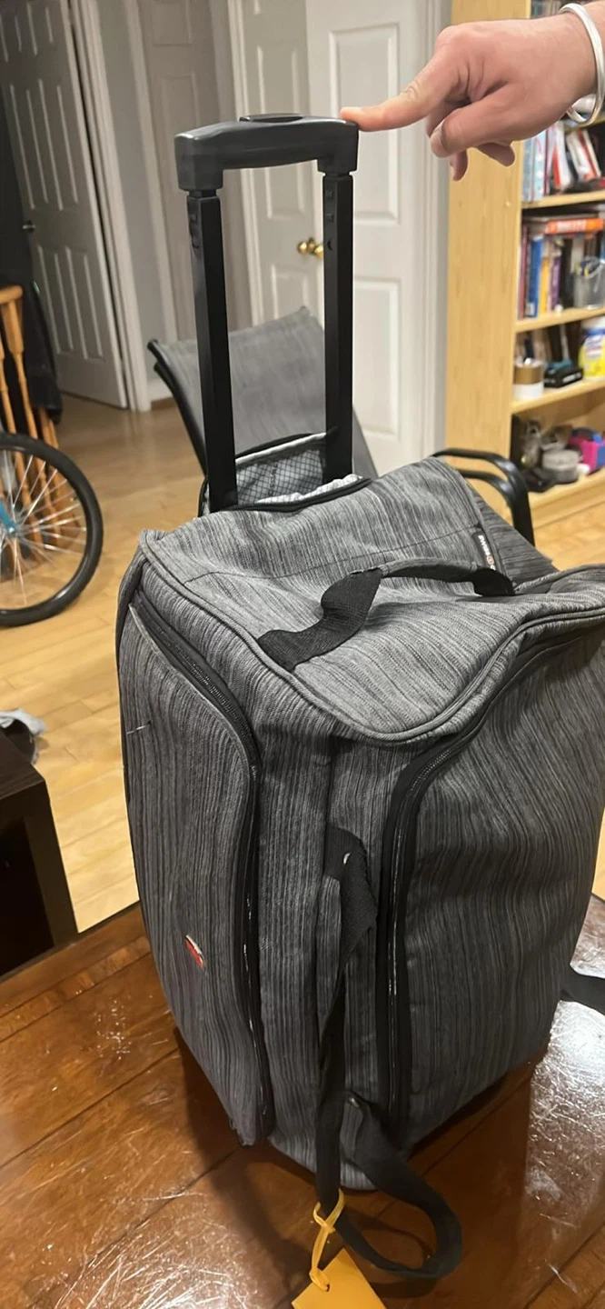 Swiss Gear Grey Rolling Duffel Bag - photo 2