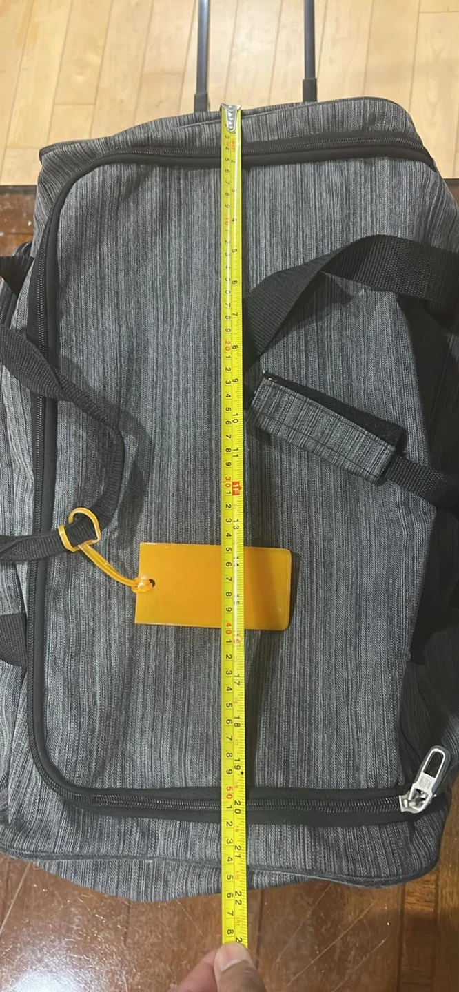 Swiss Gear Grey Rolling Duffel Bag - photo 3