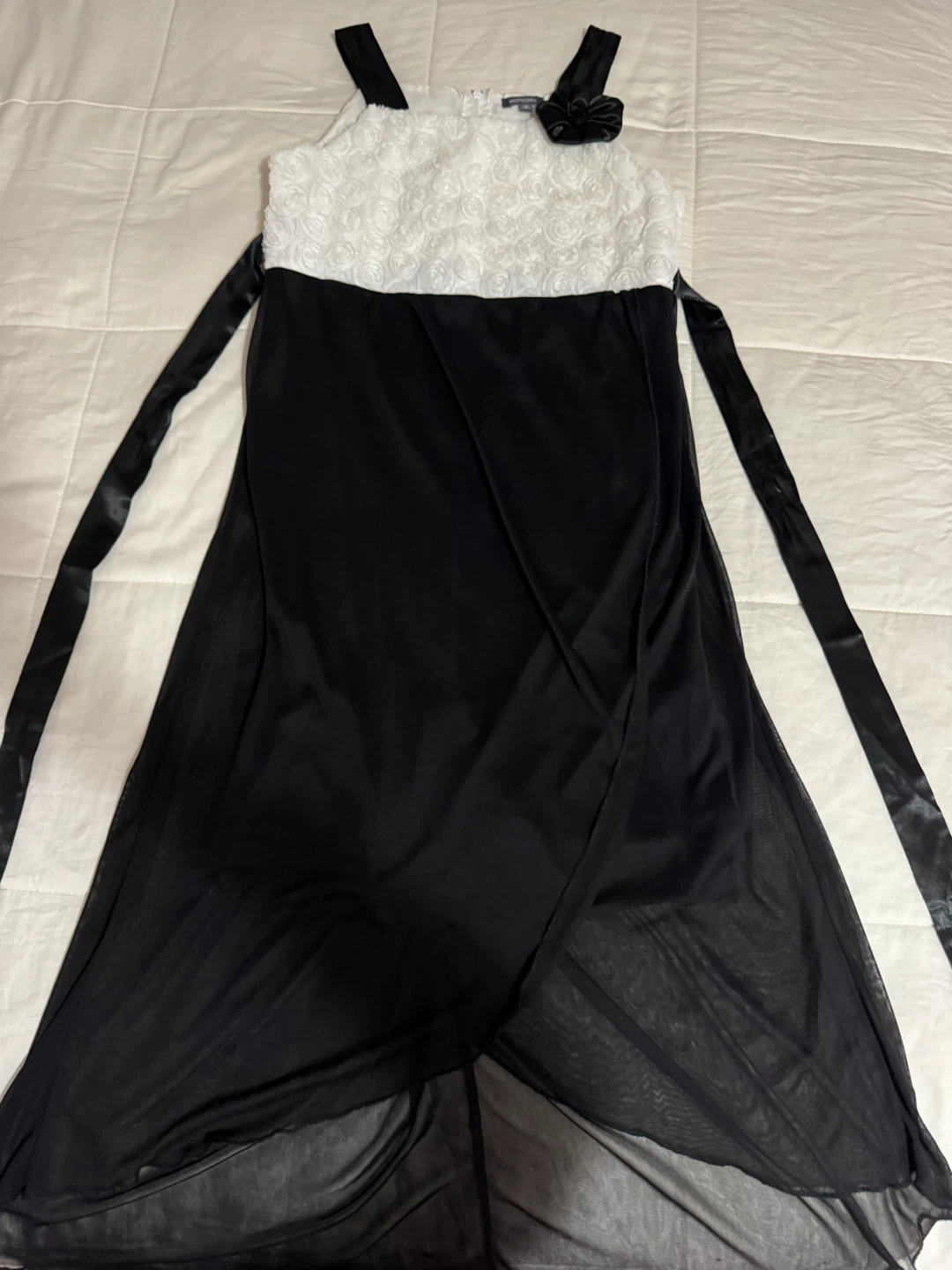 NEWBERRY Dress White Floral Top Black Skirt Size 12