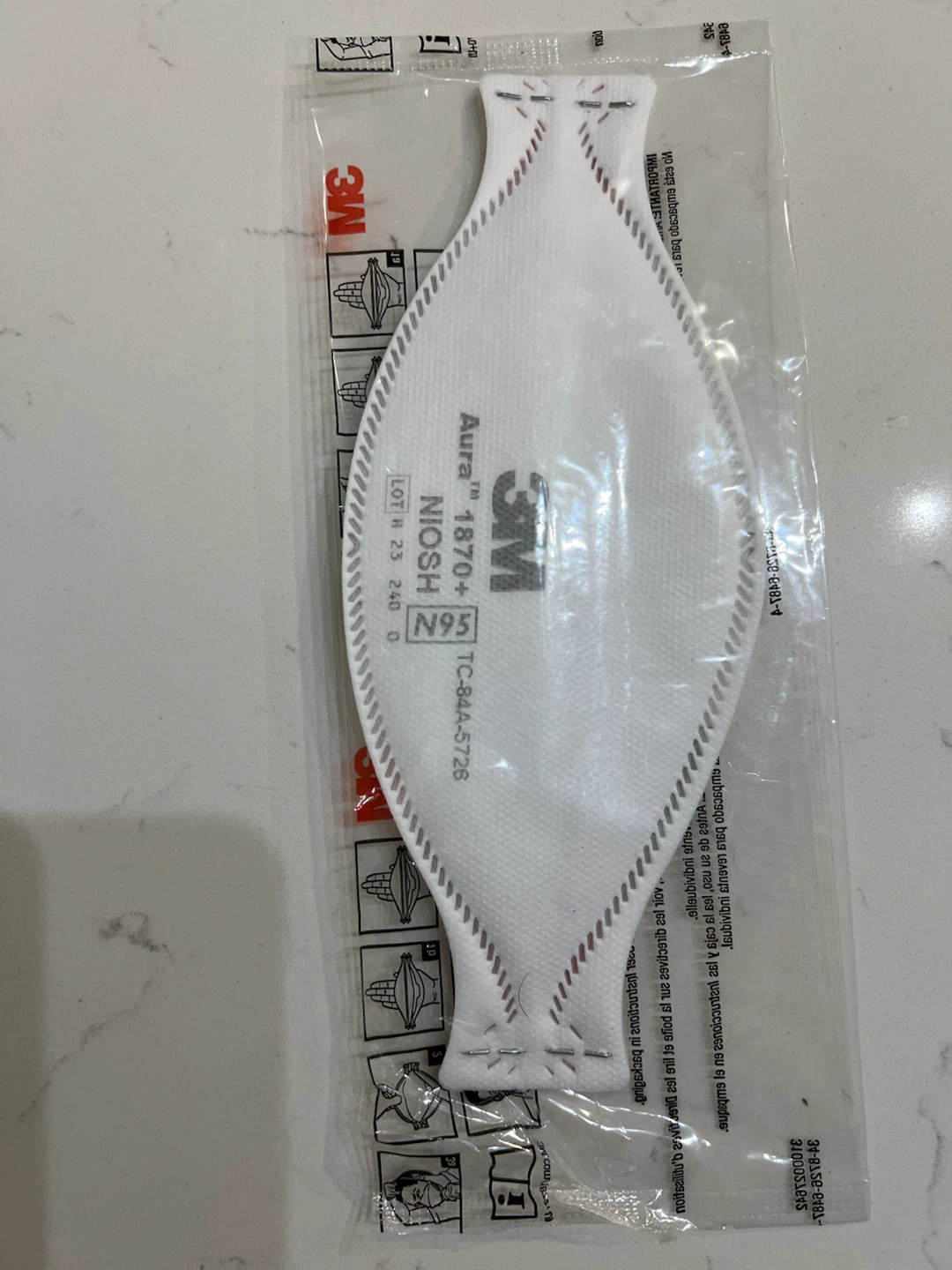 N95 3M AURA MASK - photo 2