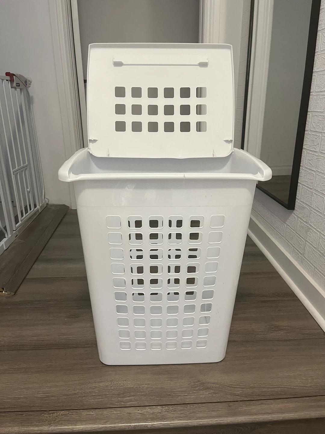 White Laundry Hamper with Lid