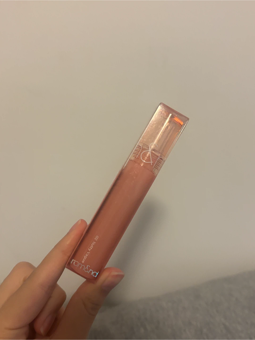 rom&nd Glasting Gloss 02 Nutty Vague