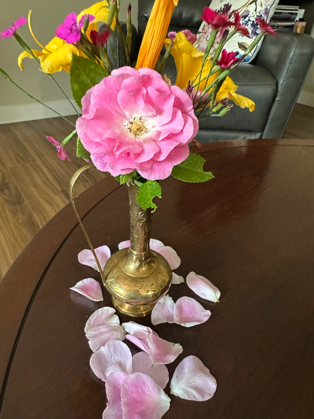 Vintage Brass Pitcher Vase, Hand-Etched Floral Design - photo 4